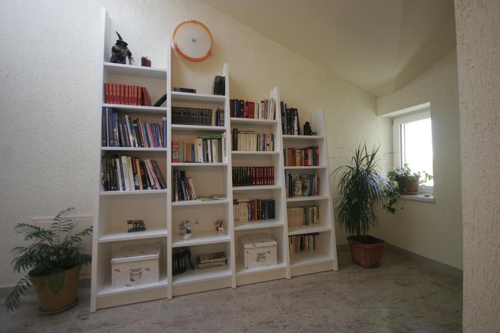 Apartments Salatic Крк Экстерьер фото