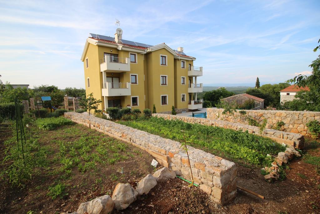 Apartments Salatic Крк Экстерьер фото