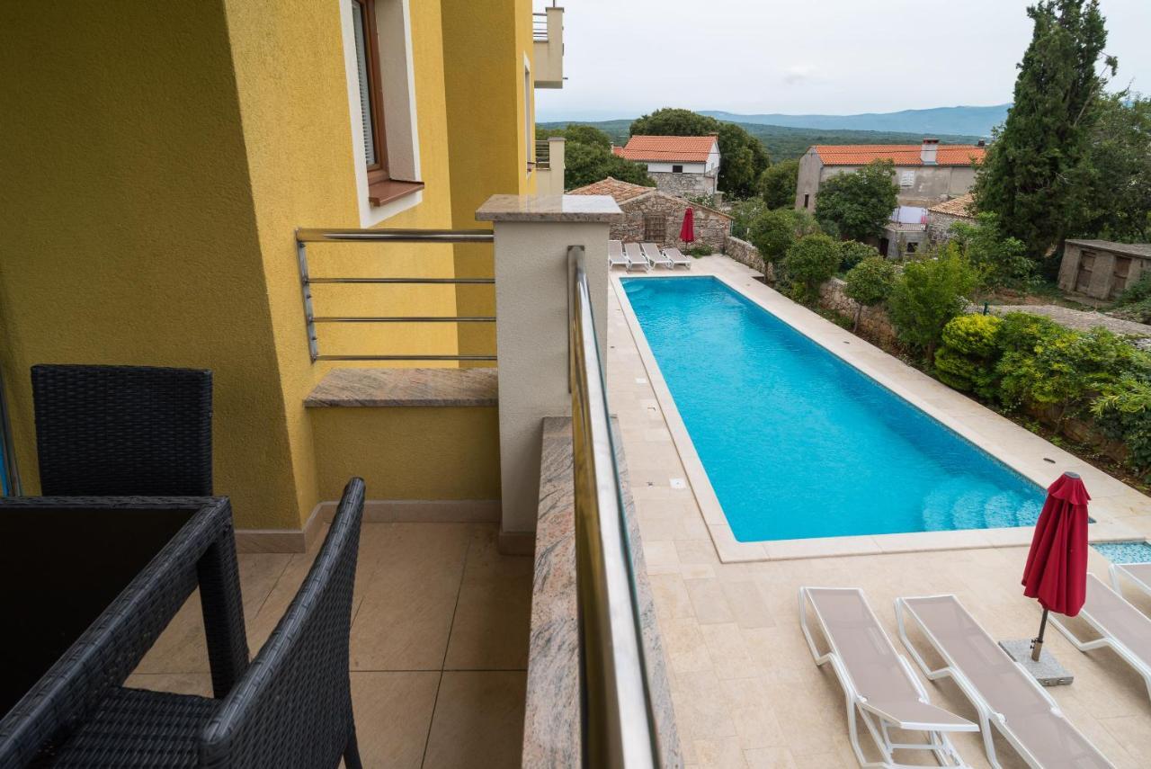 Apartments Salatic Крк Экстерьер фото